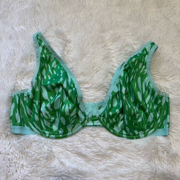Cacique High Apex Plunge Bra Size 44DDD - Picture 1 of 11